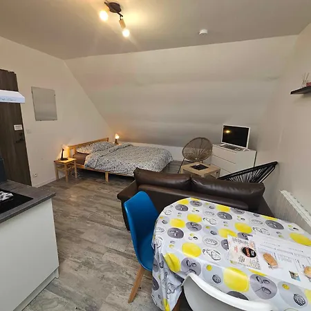 Du Cedre Apartment Cuvilly