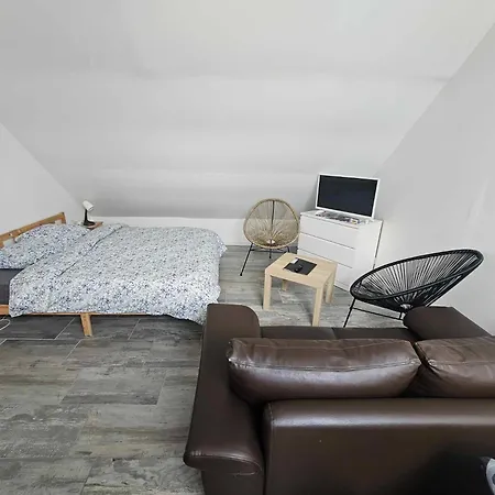 Apartment Du Cedre Cuvilly